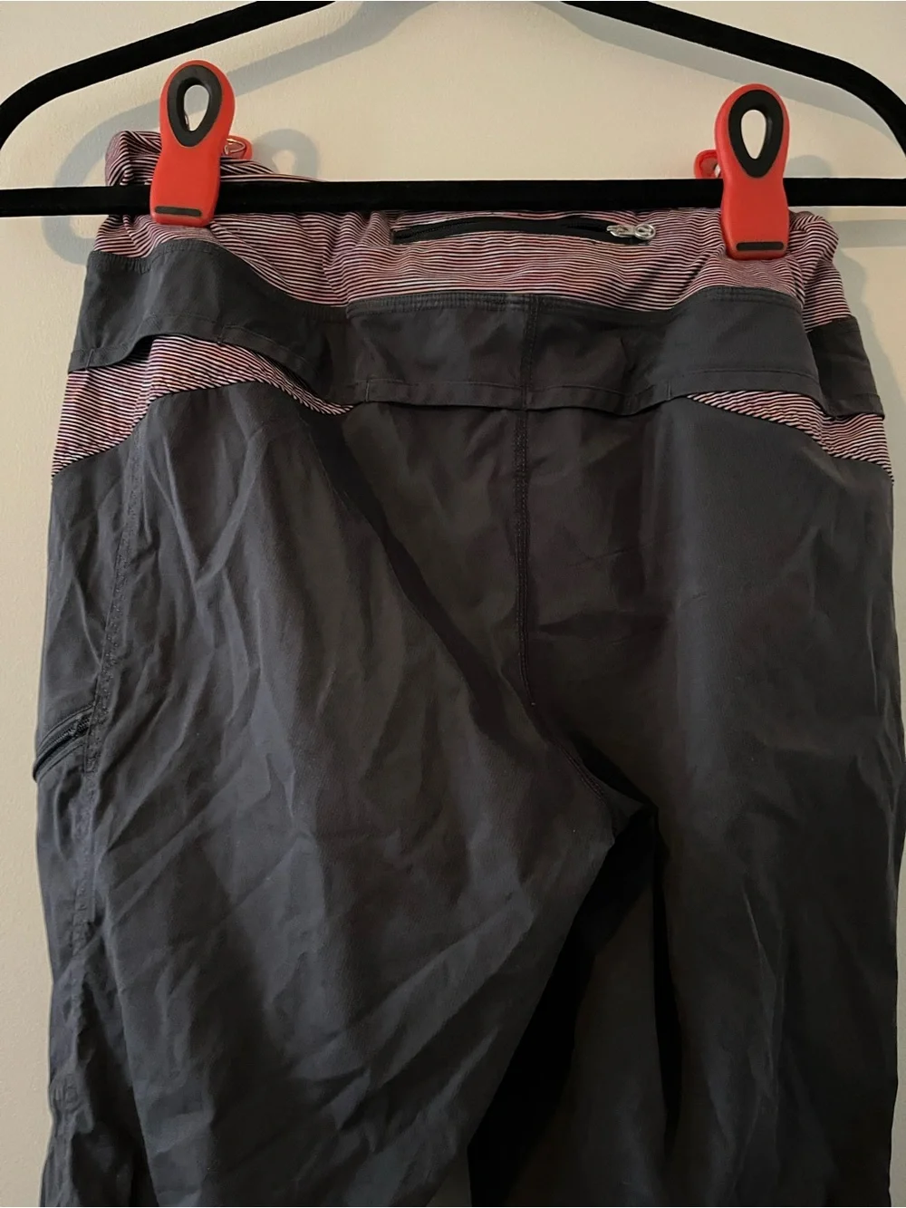 Lululemon Black Pink Jogger Track Pants 8 Outdoors Hiking Athletic Running